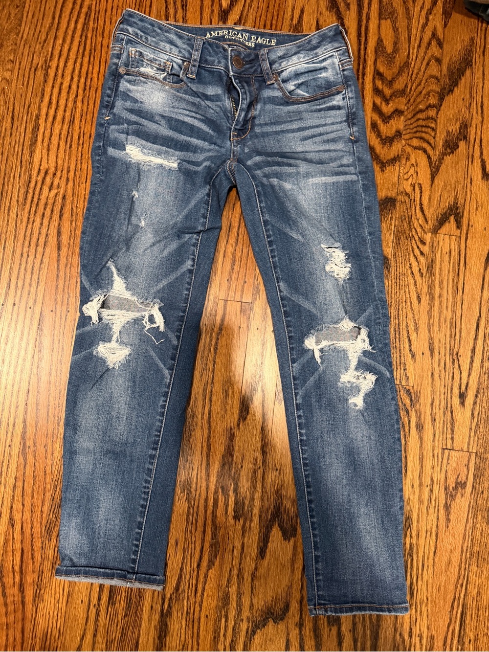 American Eagle Outfitters Distressed Medium Blue Skinny Jeans